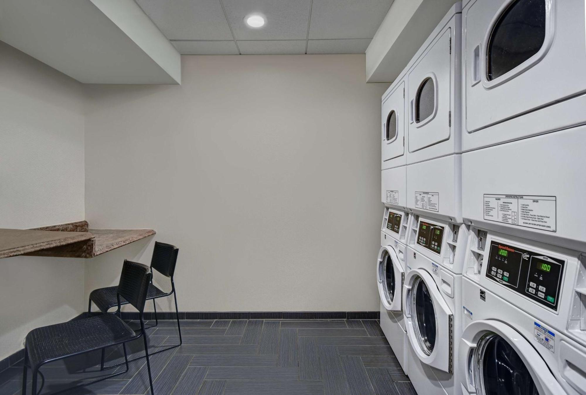 Homewood Suites By Hilton איטונטאון מראה חיצוני תמונה